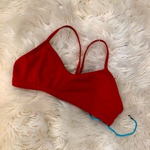 NWOT Jolyn red bikini top, size S